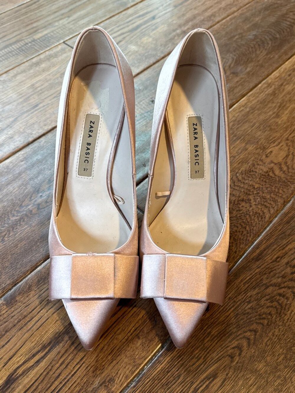 Zara Basic - Pink Satin Coquetish Pumps - leather soles Size 6.5